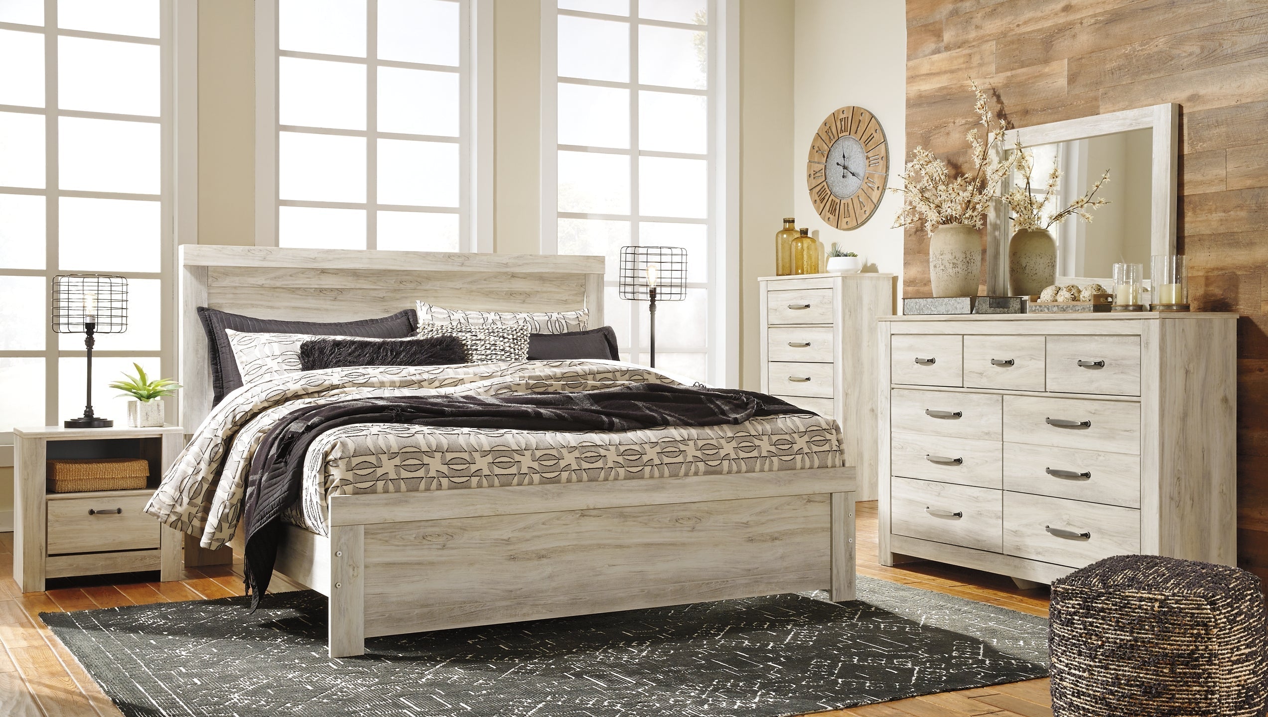 Bellaby King Panel Bed with Mirrored Dresser