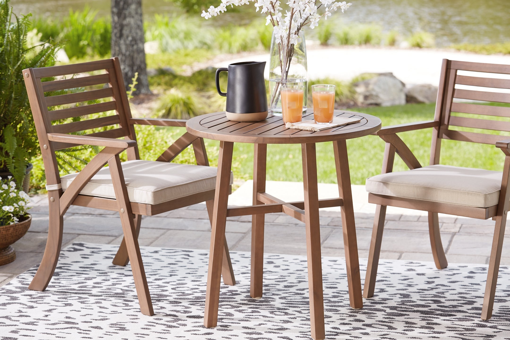 Vallerie Chairs w/CUSH/Table Set (3/CN)