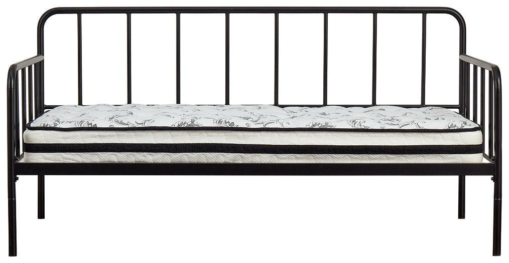 Trentlore Twin Metal Day Bed w/Platform