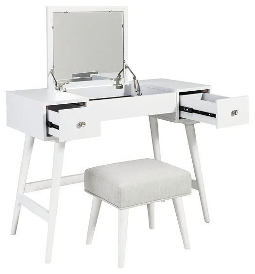 Thadamere Vanity/UPH Stool (2/CN)