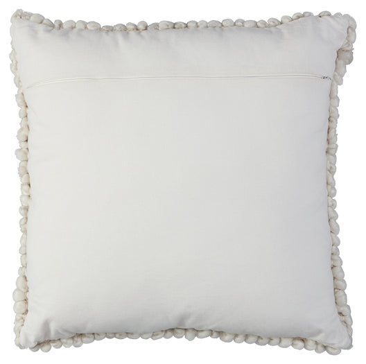 Aavie Pillow