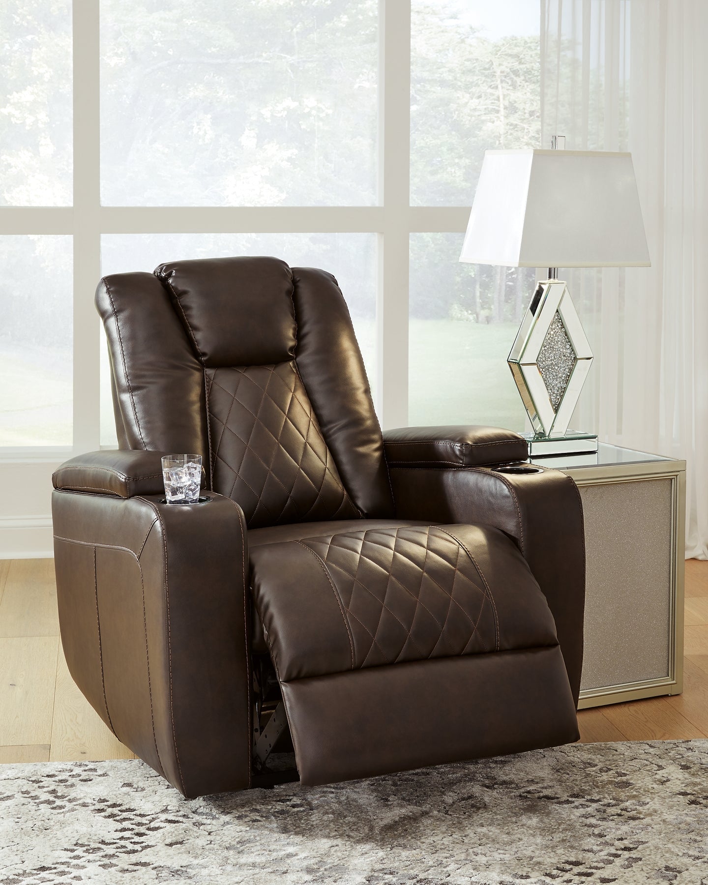 Mancin Zero Wall Recliner