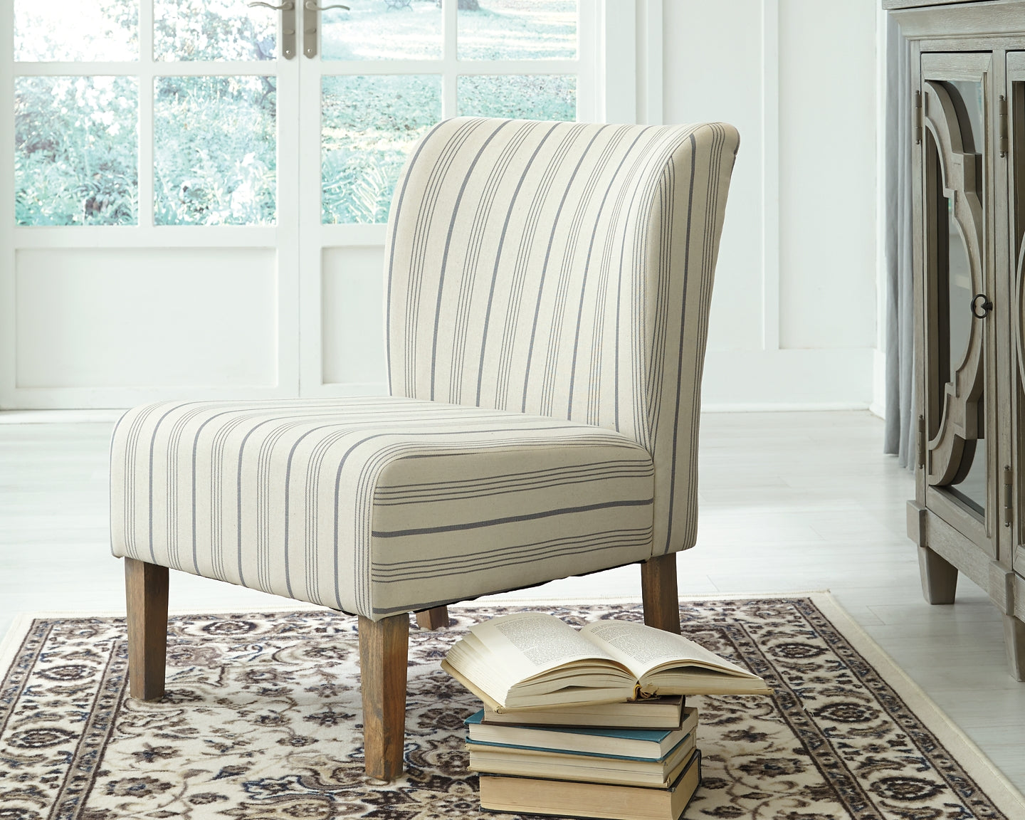 Triptis Accent Chair