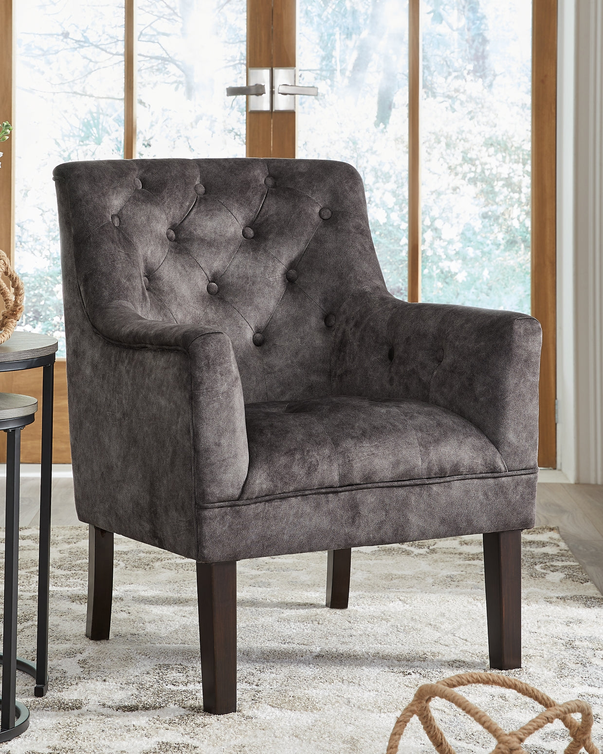 Drakelle Accent Chair